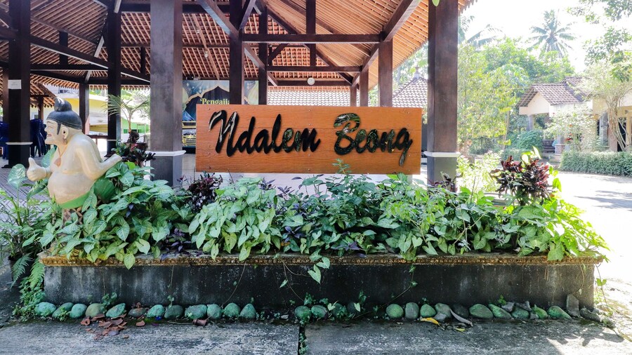 Omah Rohadi Syariah by Ndalem Beong