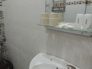 Bathroom - Srikayah by Ndalem Beong (Borobudur)