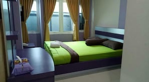 Deluxe Room with Breakfast | Free WiFi - Hotel Ungu Pas Kangen Bekasi (Bekasi)