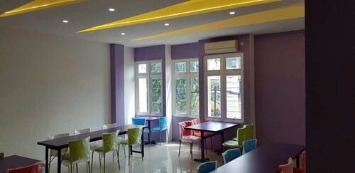 Hotel Ungu Pas Kangen Bekasi