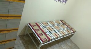 Standard Single AC Room, Shared Bathroom | Desk, iron/ironing board, free WiFi, bed sheets