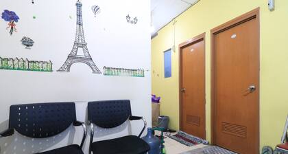 Eiffel Residence Batu Tulis 35A1 - Female Only