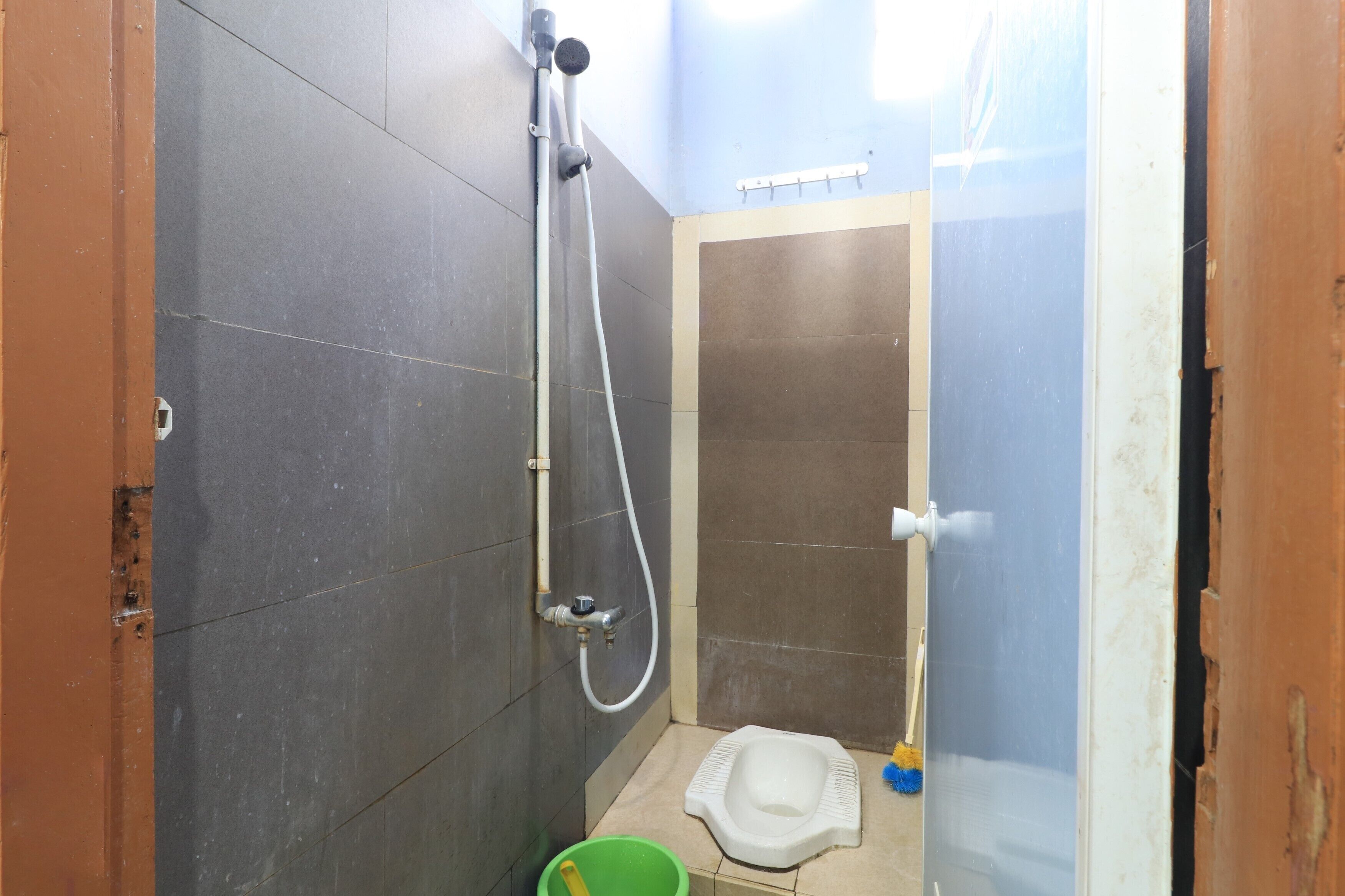 Camera singola, bagno condiviso | Bagno | Vasca, set di cortesia gratuito, asciugacapelli, bidet