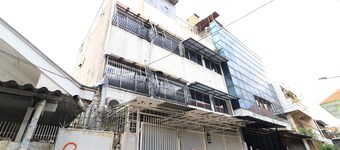 Eiffel Residence Batu Tulis 35A1 - Female Only