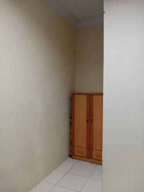 Free WiFi - Vanila Kost Jatiwarna - Caters to Women (Bekasi)