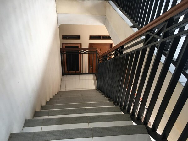 Interior - Vanila Kost Jatiwarna - Caters to Women (Bekasi)