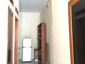 Free WiFi - Vanila Kost Jatiwarna - Caters to Women (Bekasi)