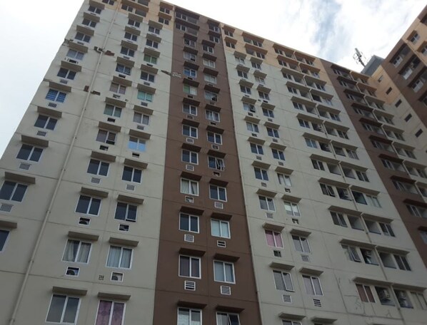 Front of property - Menara Rungkut Bizz Square By Deddy (Surabaya)