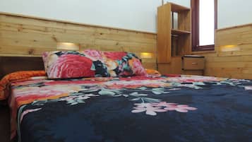 Biệt thự, 4 phòng ngủ | Truy cập Internet không dây miễn phí, bộ trải giường