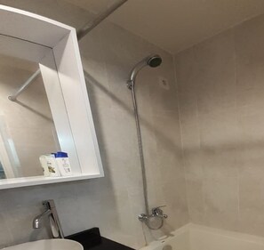 Stüdyo | Banyo | Duş, havlu 