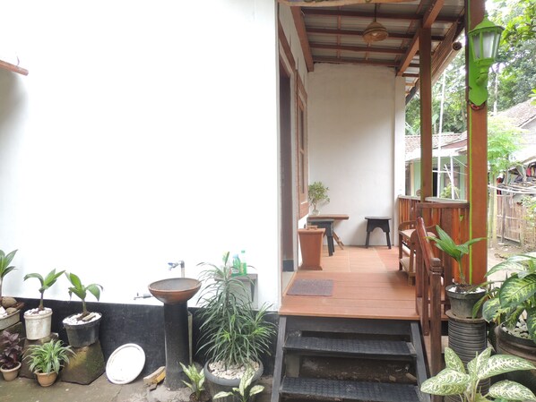 Exterior - Dalem Sudarno Syariah by Ndalem Beong (Borobudur)