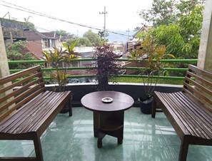 Family Room, 3 Bedrooms