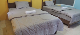 Penginapan Wardi Syariah Borobudur by Ndalem Beong