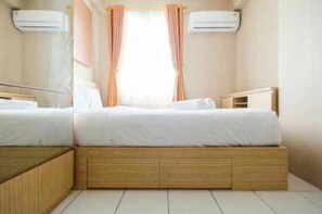 Apartment, 2 Bedrooms | 2 bedrooms, in-room safe, desk, iron/ironing board - Premi Inn River Side (Jakarta)