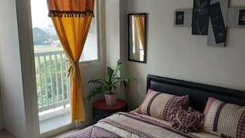 Studio | Meja