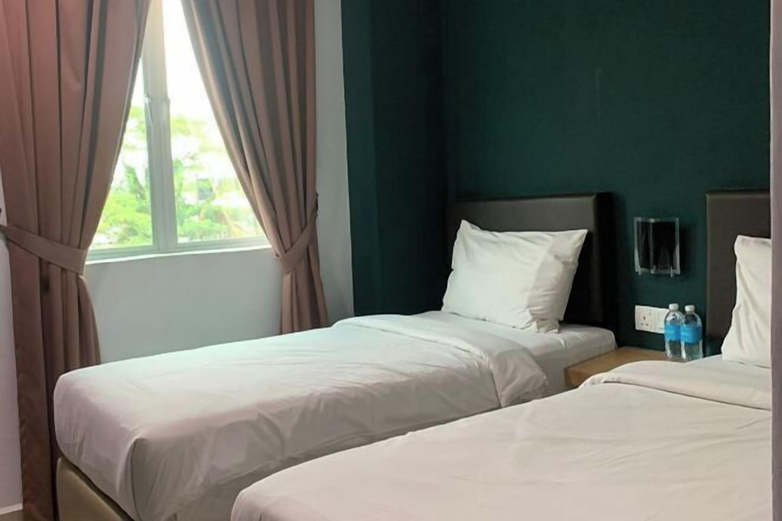 Free WiFi, bed sheets