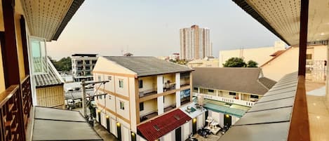 Apartemen | Pemandangan dari kamar