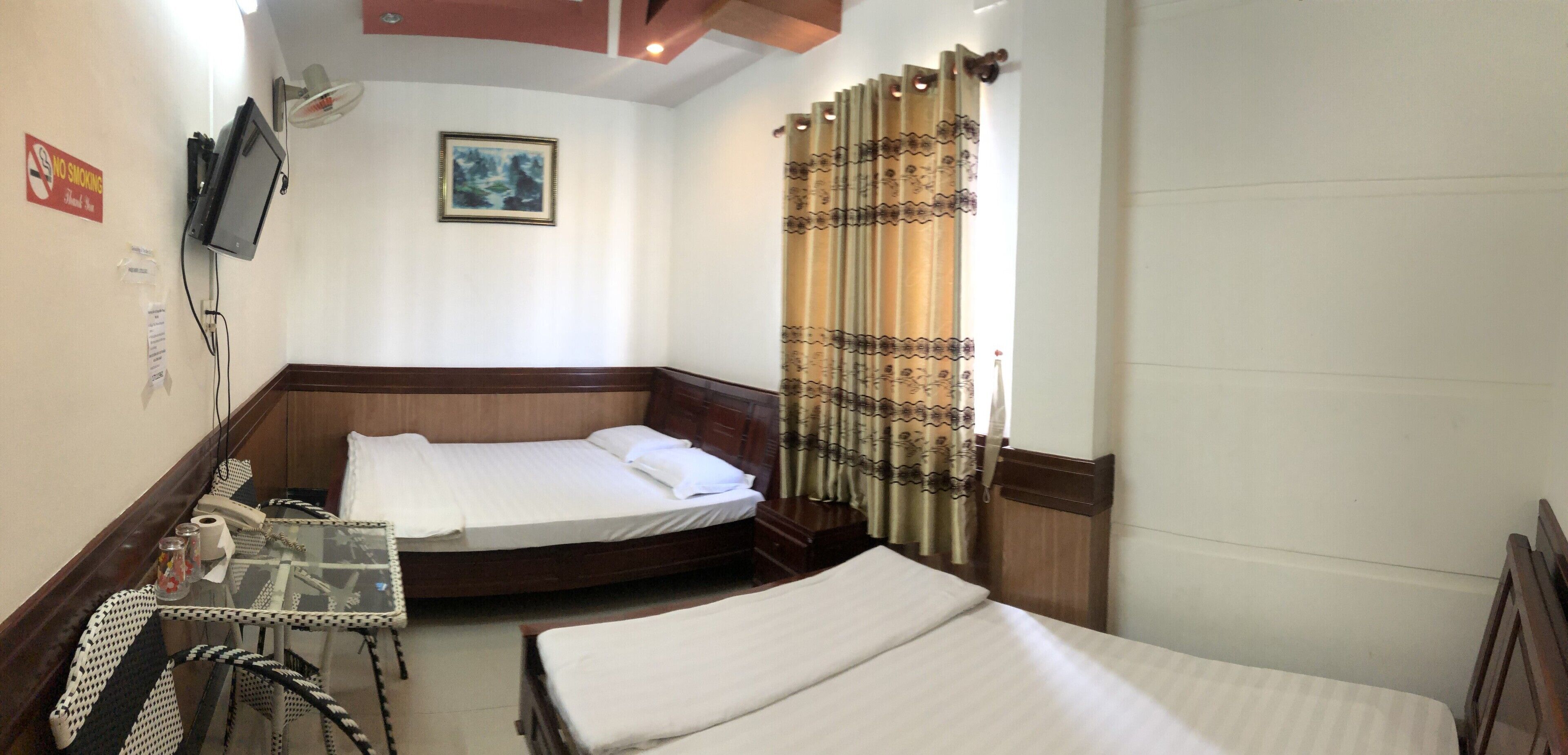 family room | desk, iron/ironing board, free wifi, bed sheets