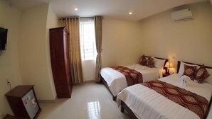 Family Room | View from room - Hung Thu Hotel (Da Nang)