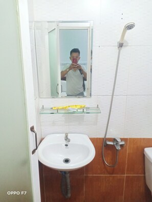 Superior Double Room | Bathroom sink
