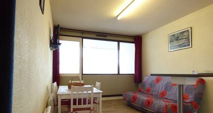 Cozy studio for 4 with direct slopes access in Arette