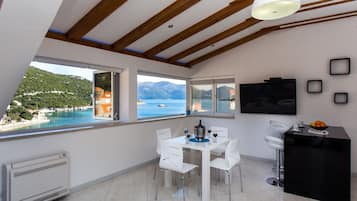 Apartment (2Bedroom Apt with sea view) | Living room | TV
