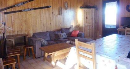 Chalet lumineux pour 15 pers. avec équipements complets – parfait pour moments en famille