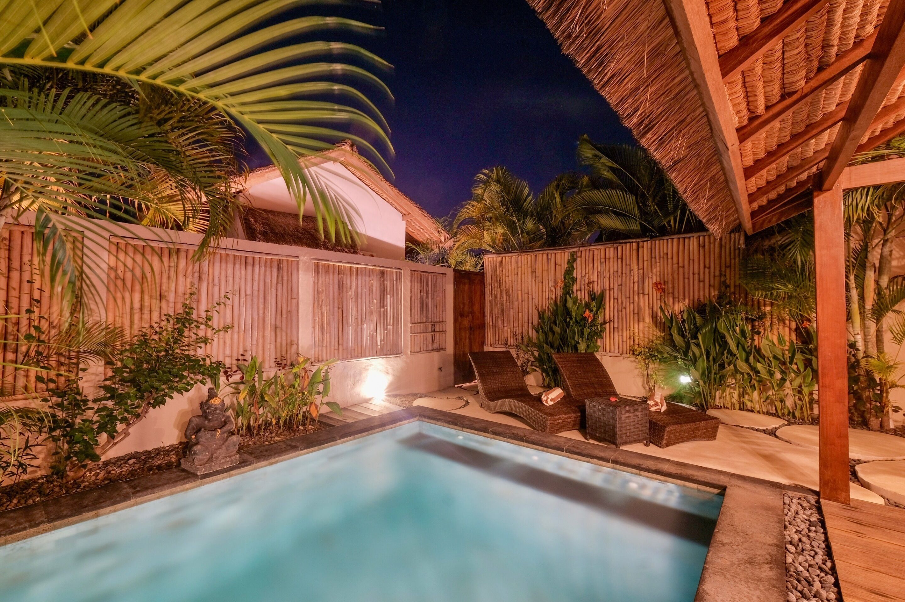 Pool (Outdoor)