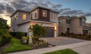 Exterior - Luxury Private Villa with Large Pool on Encore Resort at Reunion, Orlando Villa 4433 (Orlando)