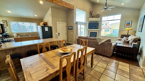 Coyote Run @ Rim Village - Pet Friendly