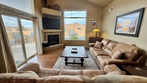 TV, fireplace, DVD player, books