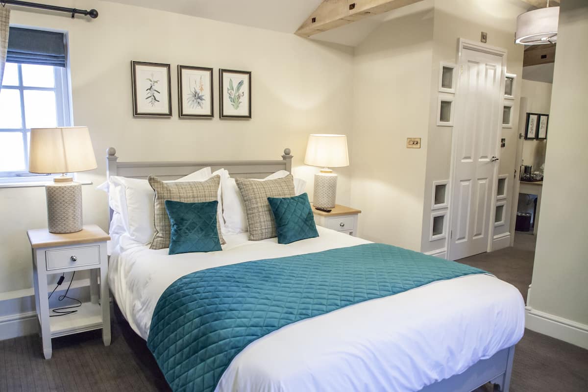 Junior Suite | Desk, soundproofing, iron/ironing board, free WiFi