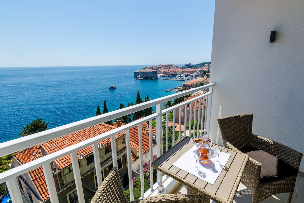 Apartment (One Bedroom Apartment - 2 Mali) | Balcony