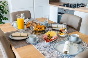Leilighet (Two Bedroom Apartment - 1 Veliki) | Spisestue