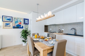 公寓 (Two Bedroom Apartment - 1 Veliki) | 私人廚房 | 電冰箱、爐台、洗碗機