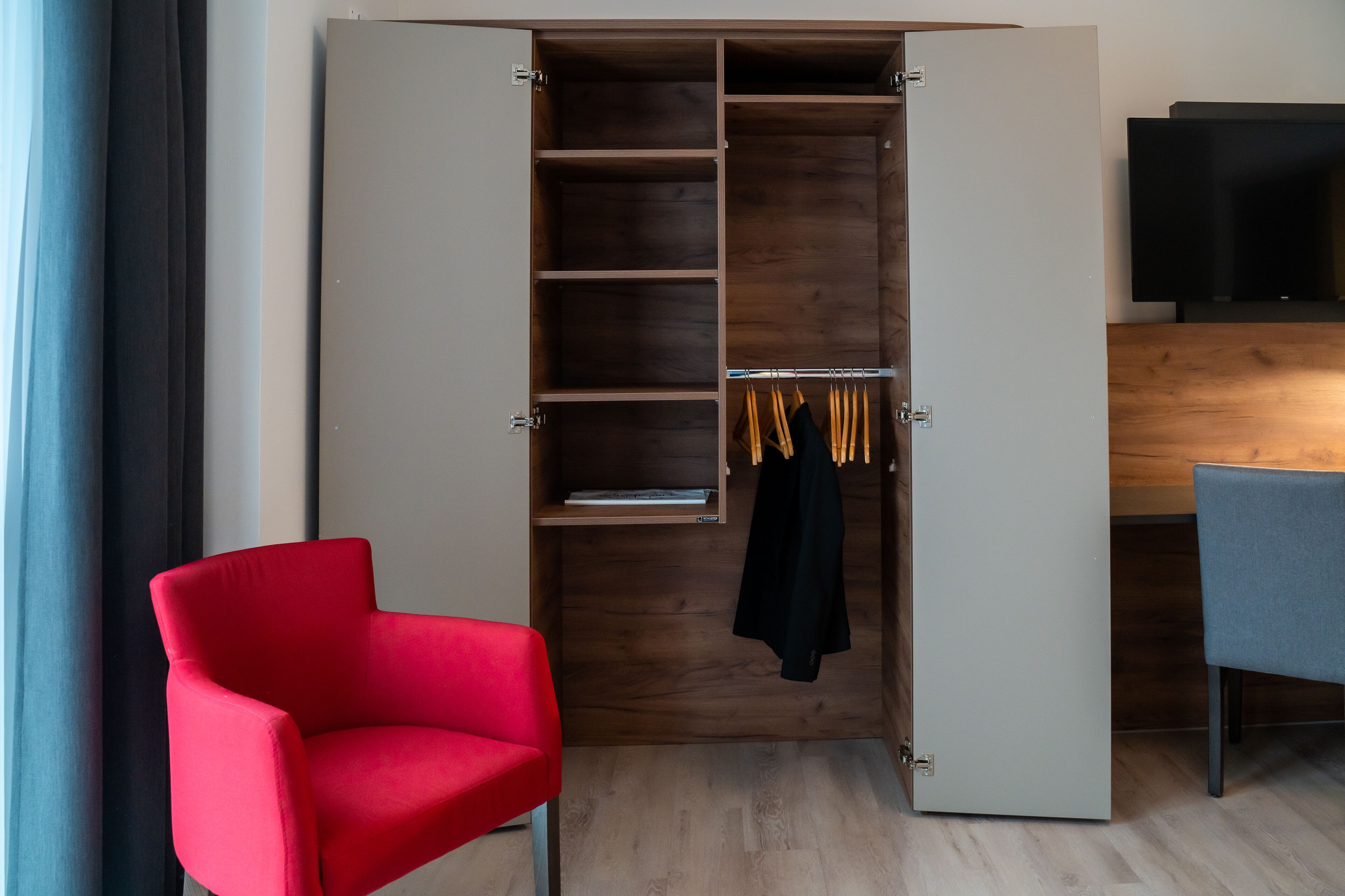 comfort plus double room | hypo-allergenic bedding, in-room safe, desk, laptop workspace