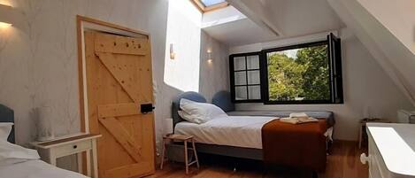 2 chambres, Wi-Fi gratuit, draps fournis