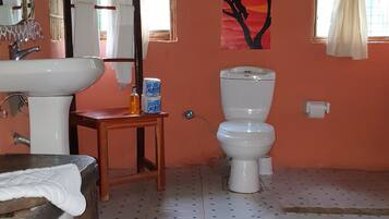 Comfort Double Room | Bathroom | Shower, towels, soap, shampoo