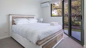 2 bedrooms, WiFi, bed sheets