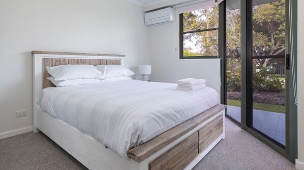 2 bedrooms, WiFi, bed sheets