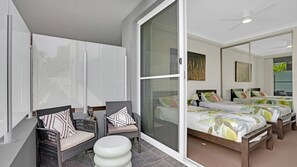 3 bedrooms, iron/ironing board, bed sheets