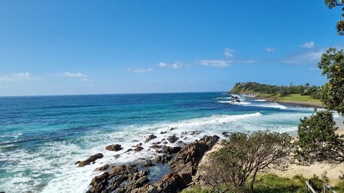 Seaspray 2 - Pebbly Beach