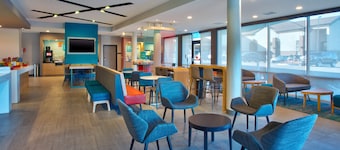 Avid Hotel Detroit Warren by IHG
