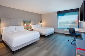 Escriptori, espai de treball apte per a portàtils i wifi gratuïta 