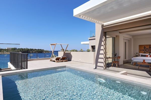 Amber Suite with Plunge Pool & Sea View | Terrace/patio