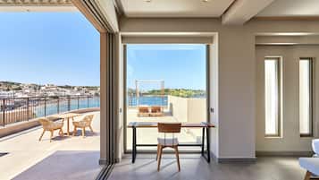 Amber Suite with Plunge Pool & Sea View | Terrace/patio