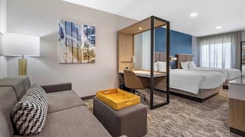 Suíte, 2 camas Queen, para não fumantes | Roupas de cama premium, ferros/tábuas de passar roupa, Wi-Fi de cortesia