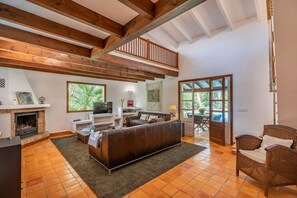 DVD player - Lovely two bedroom villa with pool. Mireia (Pollensa / Pollença)