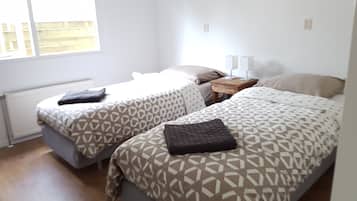 2 bedrooms, WiFi, bed sheets