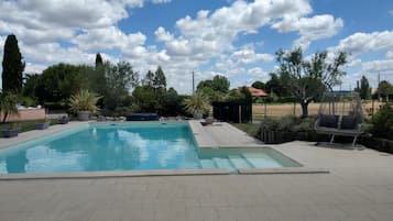 Utomhuspool